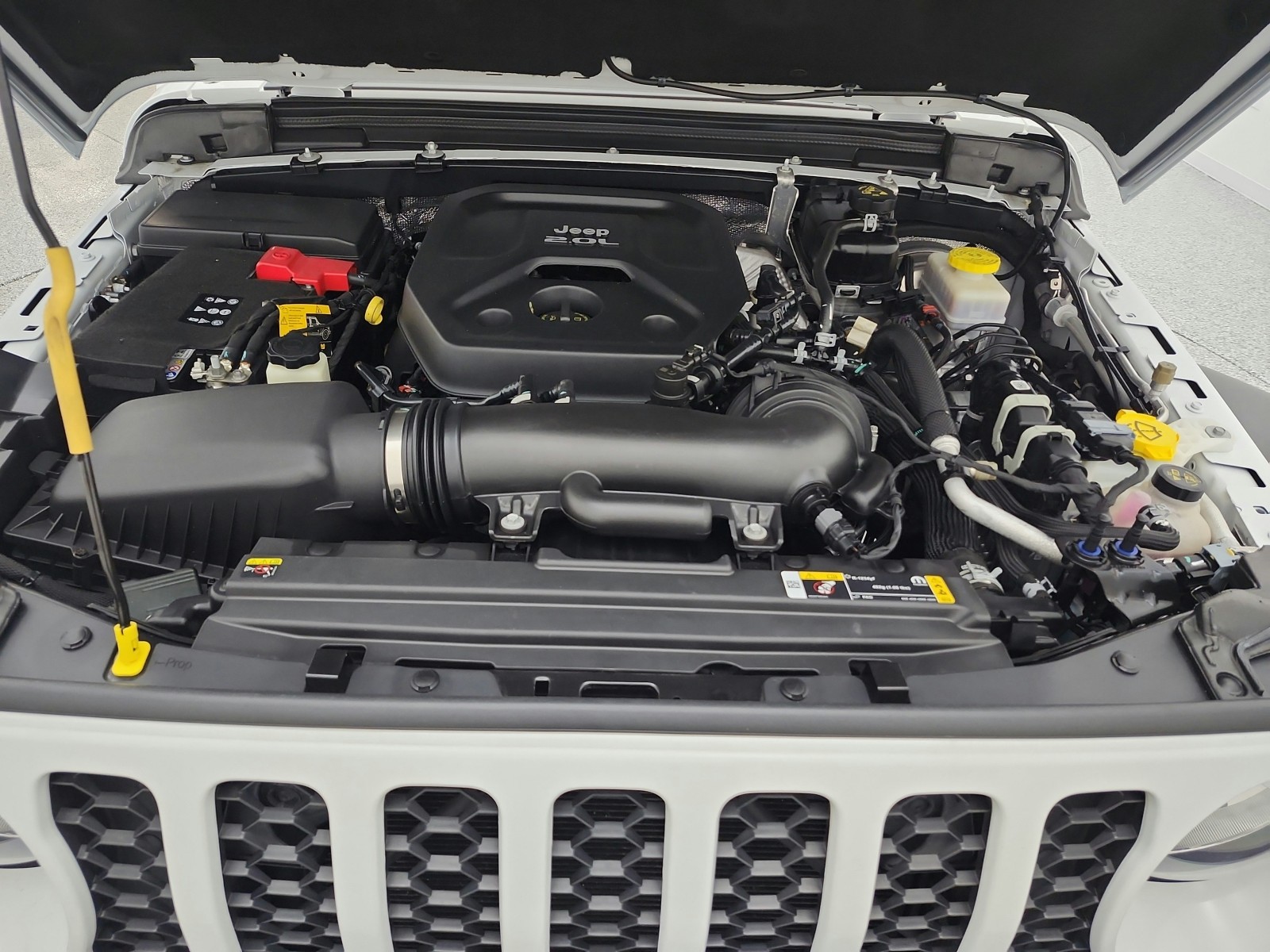 Used 2024 Bright White Clearcoat Jeep Sport S image 15