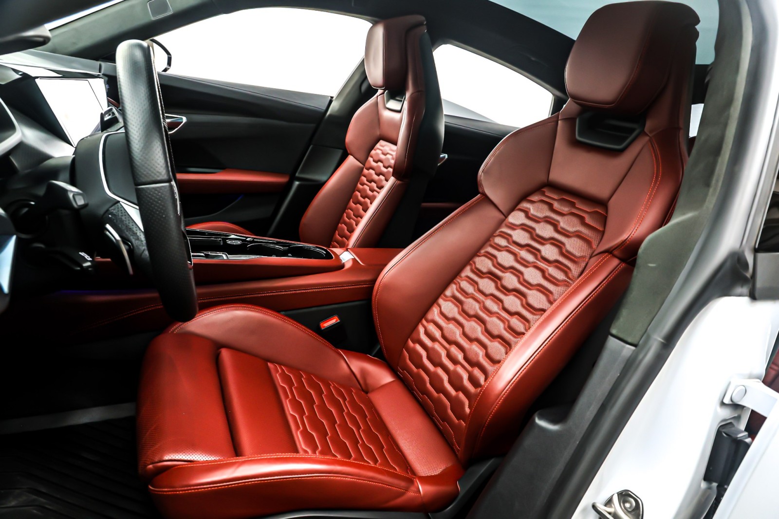 Used 2024 Suzuka Gray Metallic Audi quattro image 18