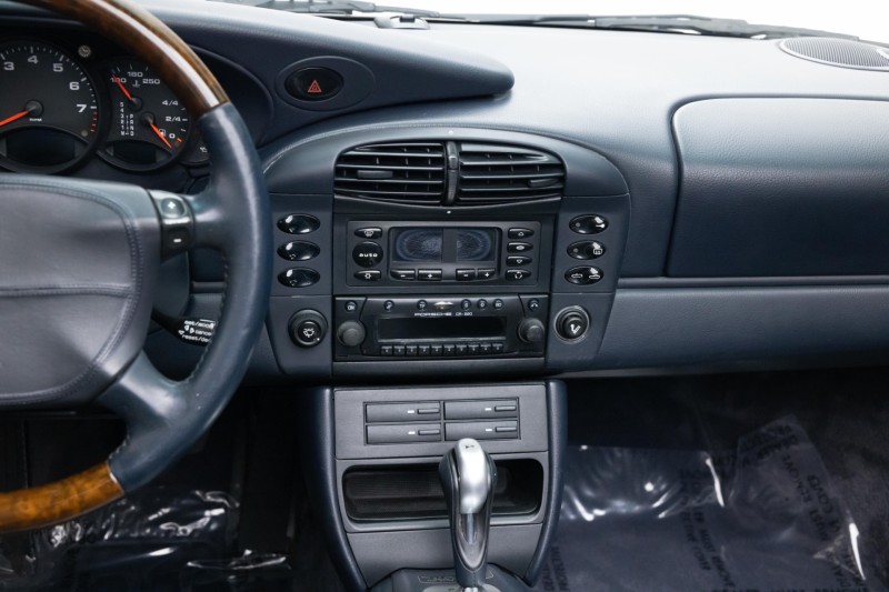 2000 Porsche 911 Carrera Carrera in , 