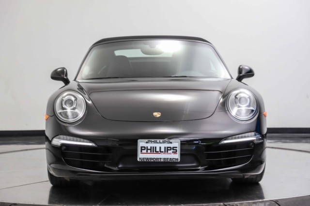 2015 Porsche 911 Carrera 16