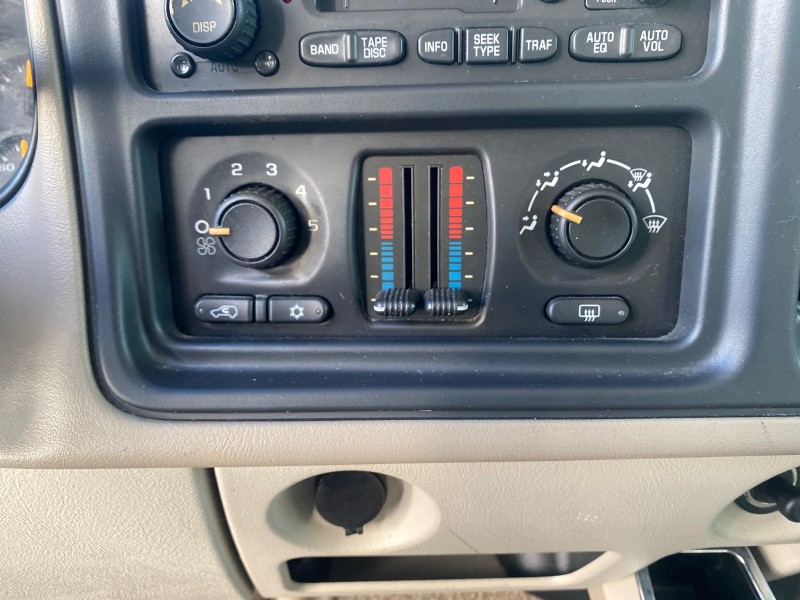 2003 Chevrolet Suburban LT 1 OWNER NO ACCIDENTS in ,