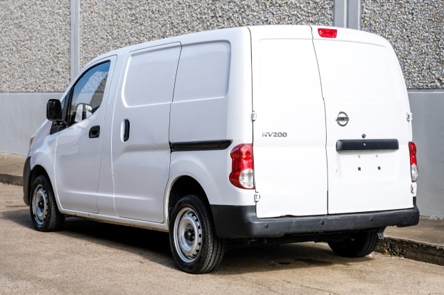 2017 Nissan NV200 Compact Cargo S 14