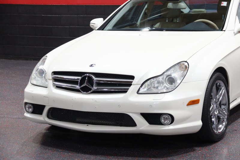 2010 Mercedes-Benz CLS550 AMG Sport 4dr Sedan in , 