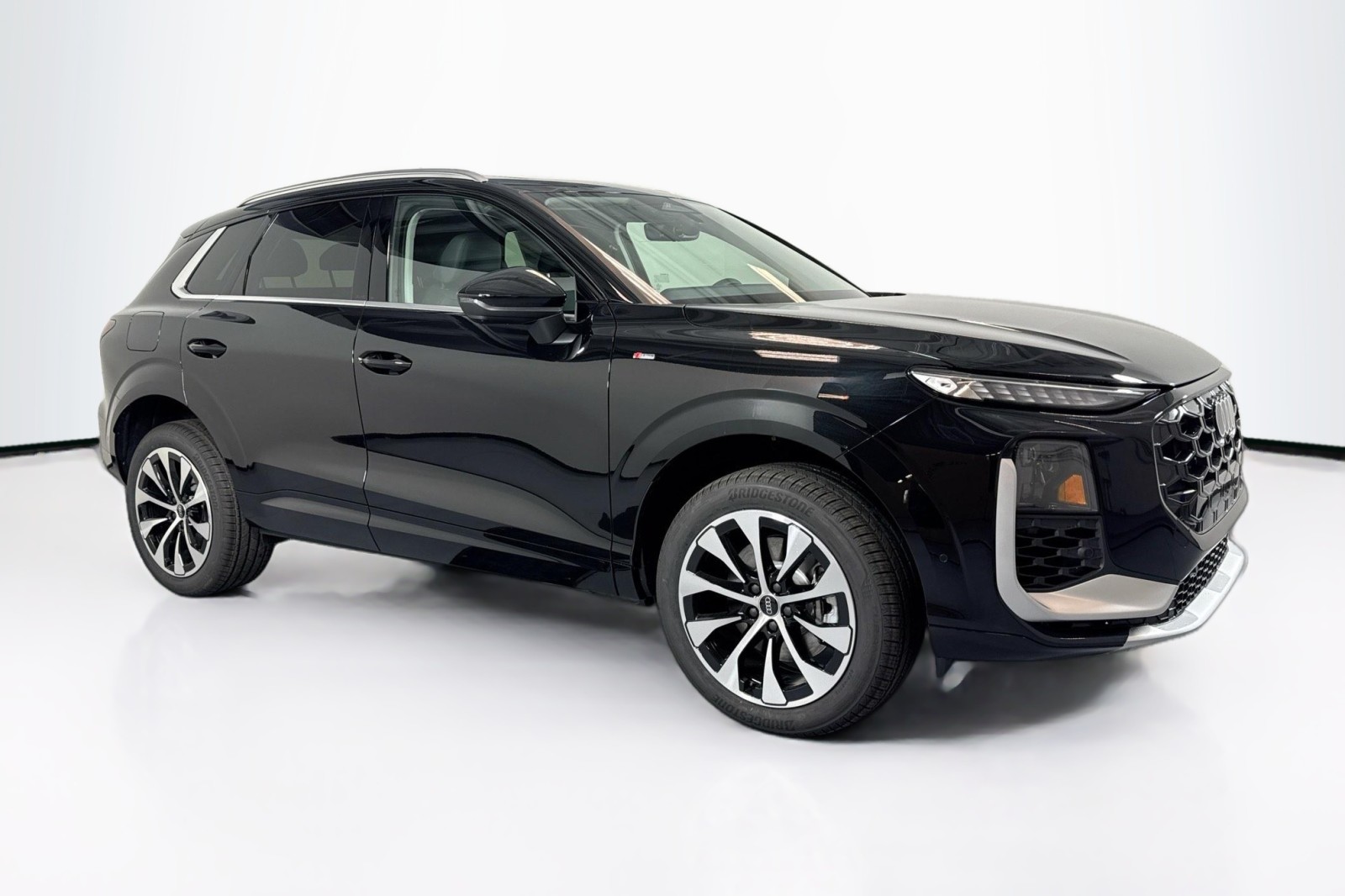 New 2026 Mythos Black Metallic Audi S line image 3