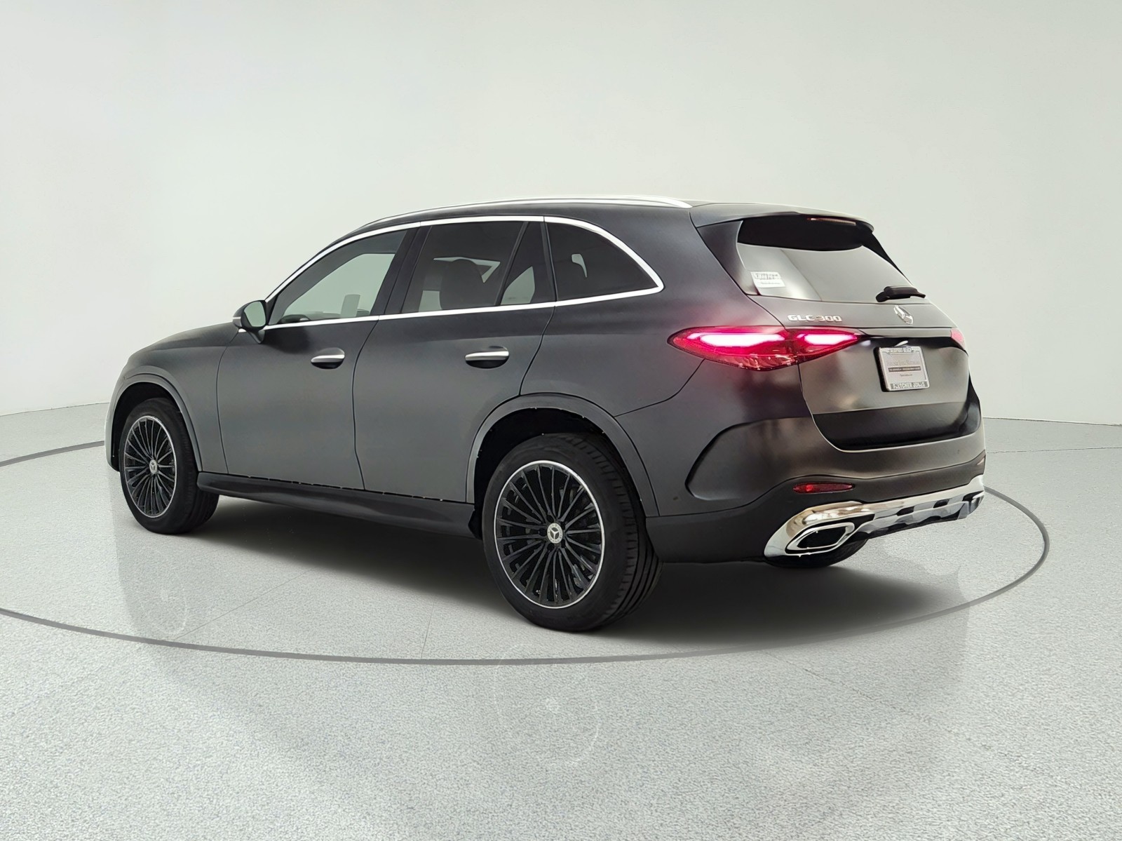 New 2027 MANUFAKTUR Graphite Grey Magno Mercedes-Benz GLC 300 SUV image 7