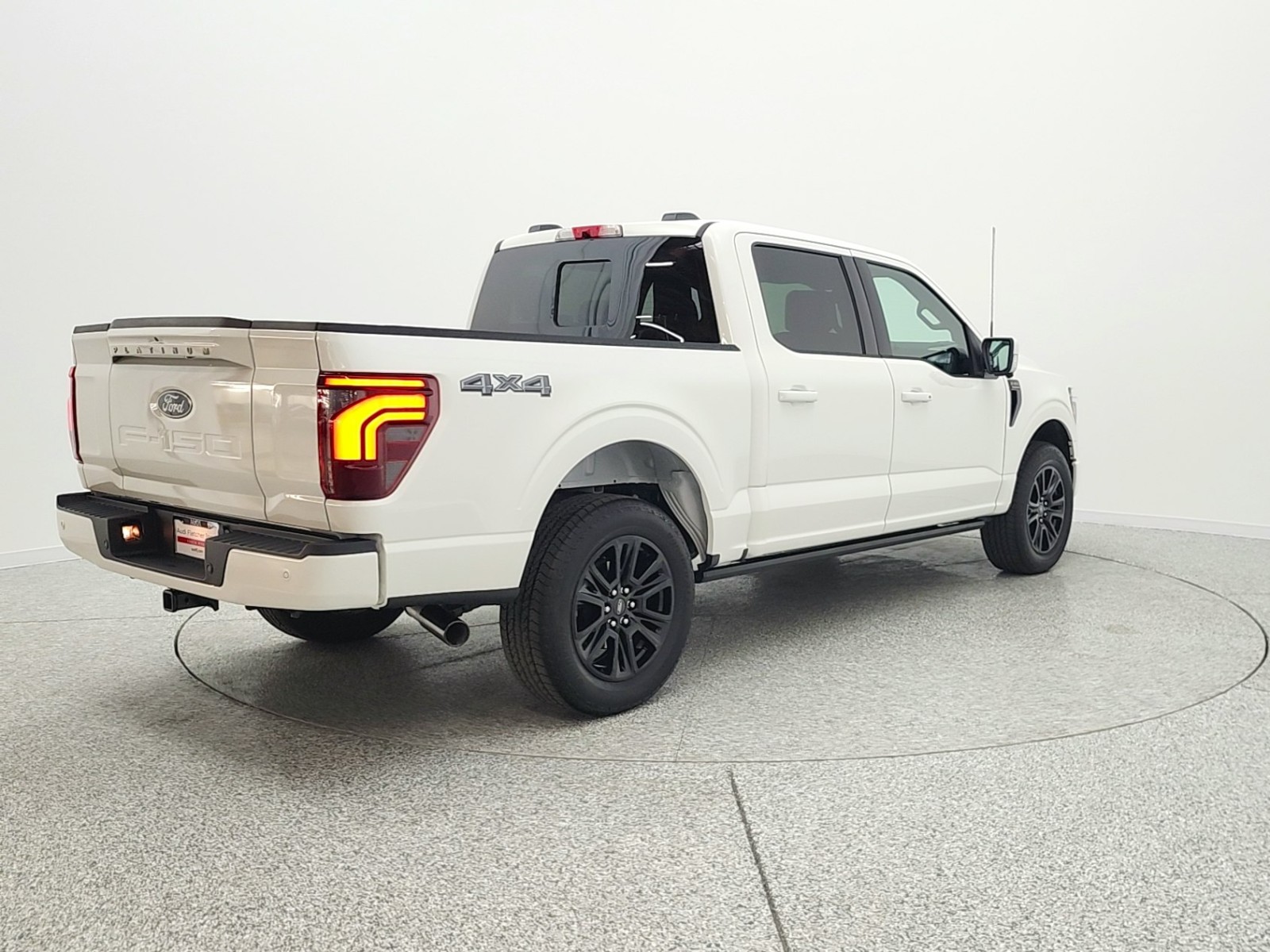 Used 2025 Star White Metallic Tri-Coat Ford Platinum 4WD SuperCrew 5.5