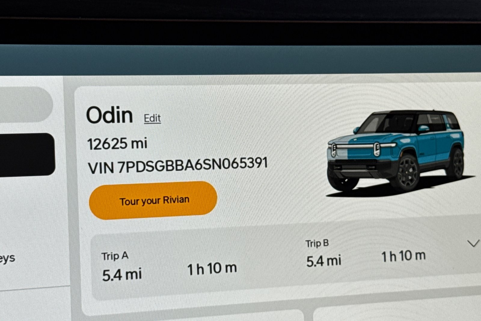 Used 2025 BLUE Rivian Adventure image 25