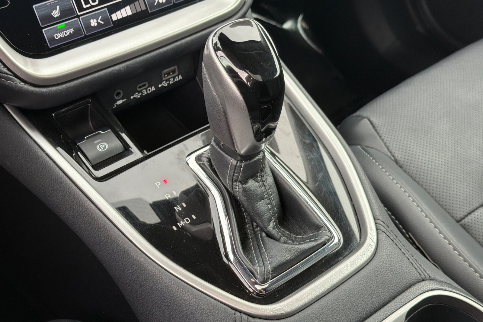 Used 2024 Crystal Black Silica Subaru Limited AWD image 19