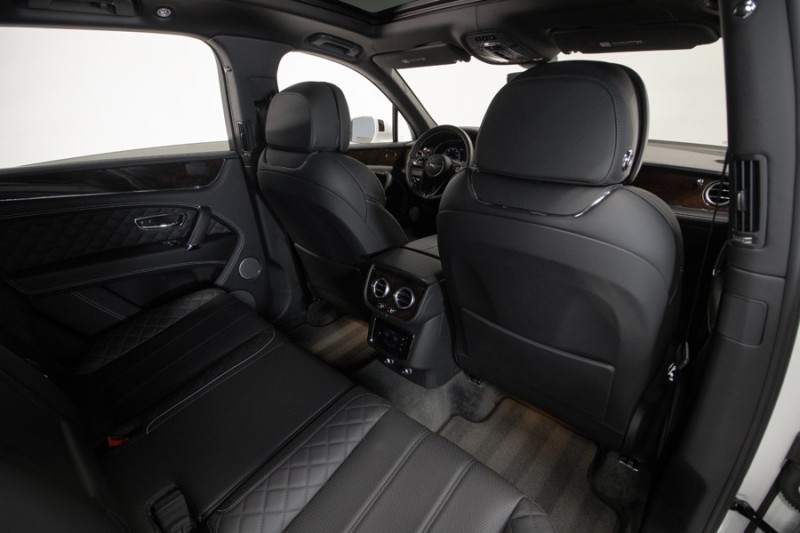 2017 Bentley Bentayga Bentayga W12 ($258,115 MSRP) *ONLY 14,000 MILES* *1-OWNER* in , 