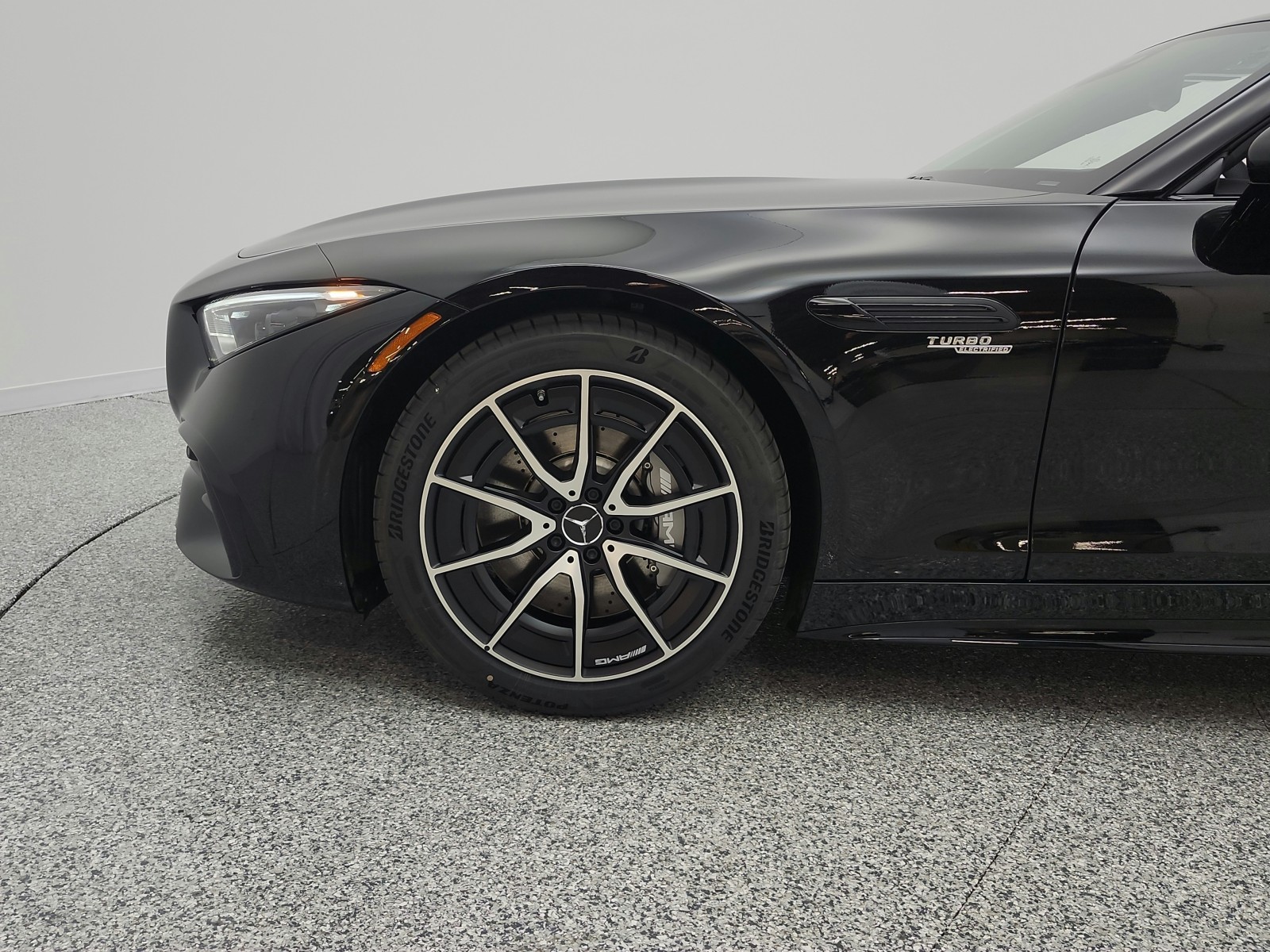 New 2026 Obsidian Black Metallic Mercedes-Benz AMG® SL 43 image 15