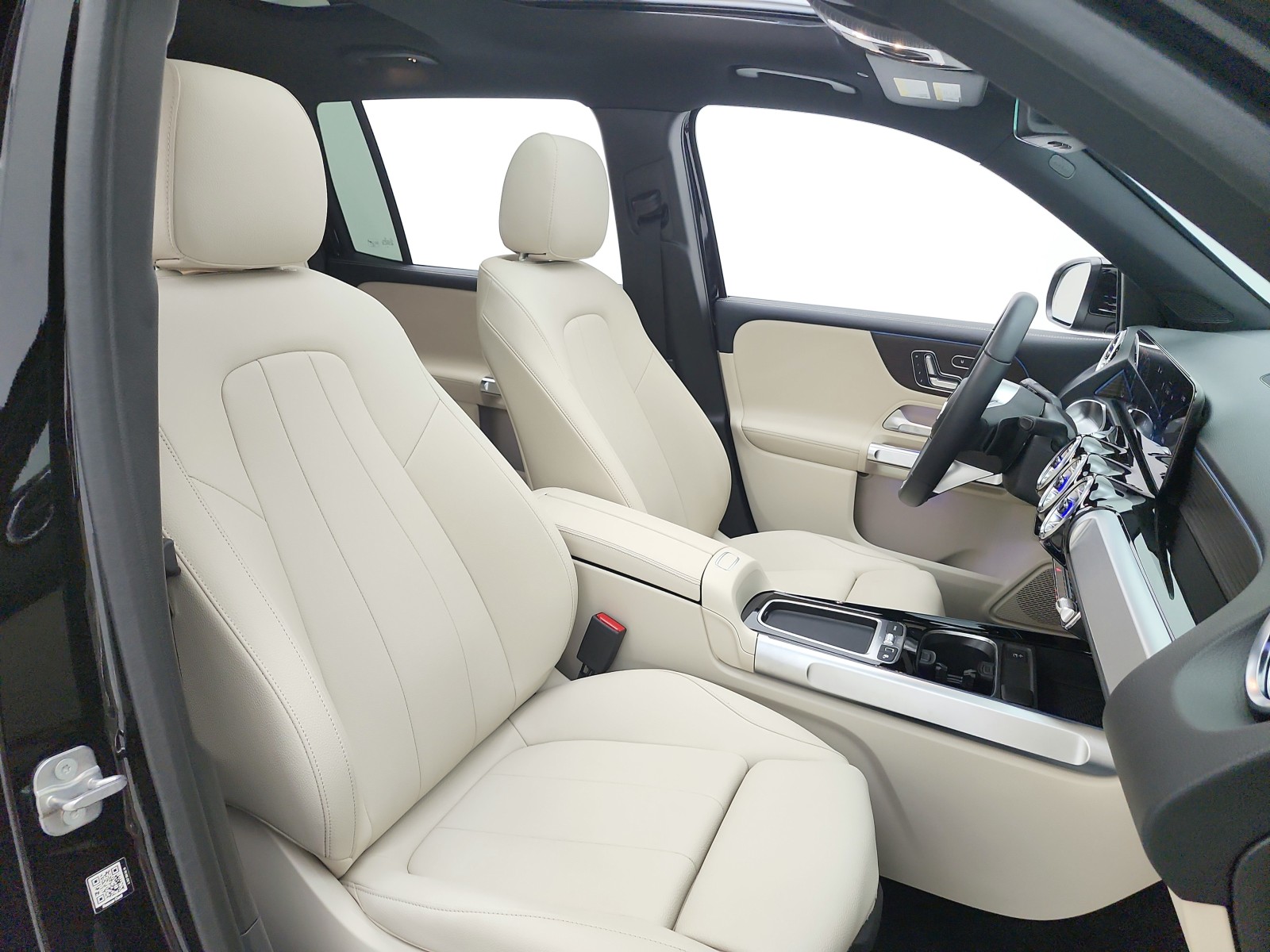 Certified Used 2025 Night Black Mercedes-Benz GLB 250 SUV image 21