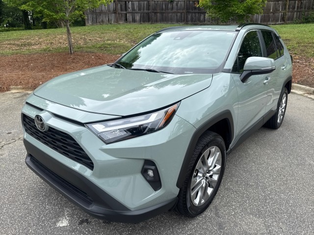 ToyotaRAV43