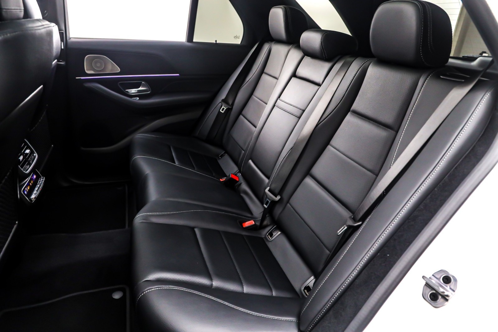 New 2026 Polar White Mercedes-Benz GLE 350 image 8