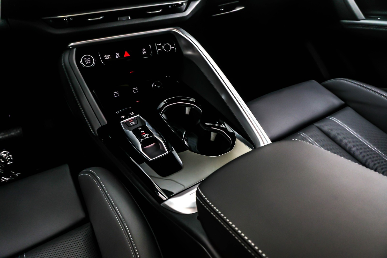 New 2025 Florett Silver Metallic Audi Premium Plus 2.0 TFSI quattro image 6