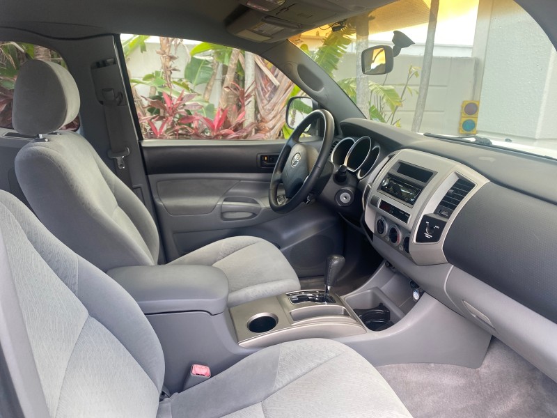 2005 Toyota Tacoma LOW MILES 58,735 X CAB in , 