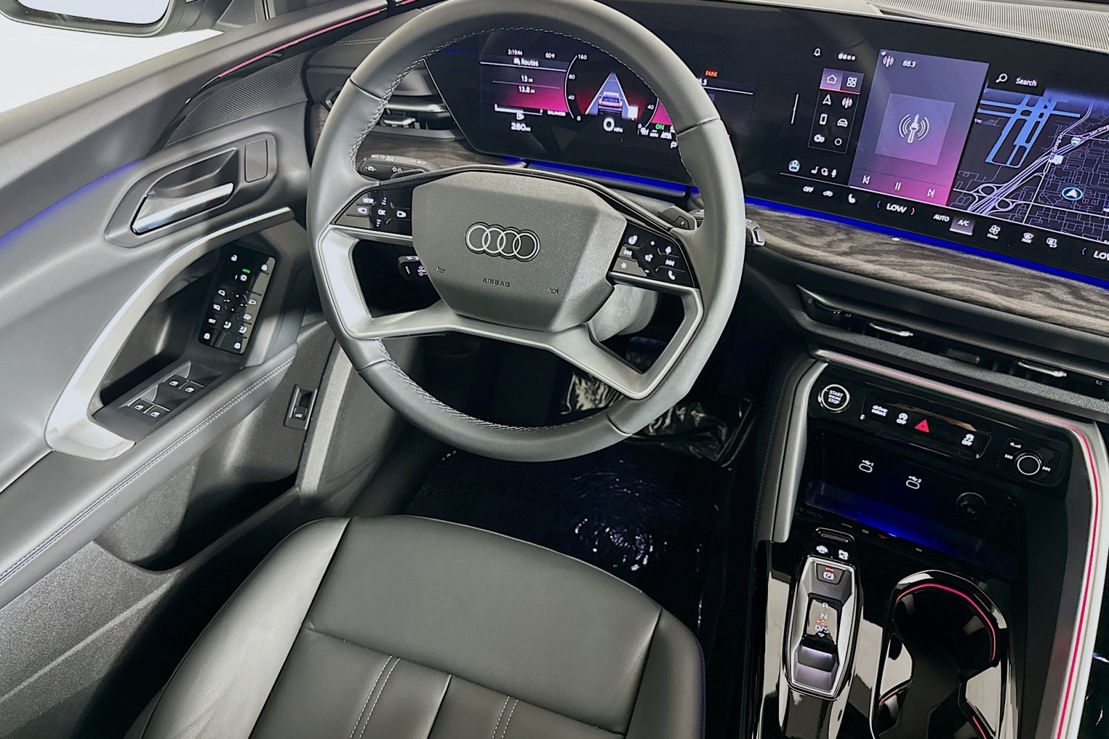 New 2025 Florett Silver Metallic Audi Premium image 6