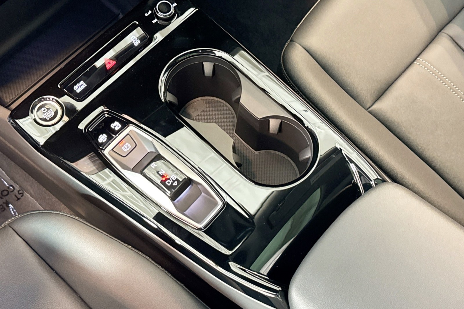 New 2025 Magnet Gray Audi Premium quattro image 15