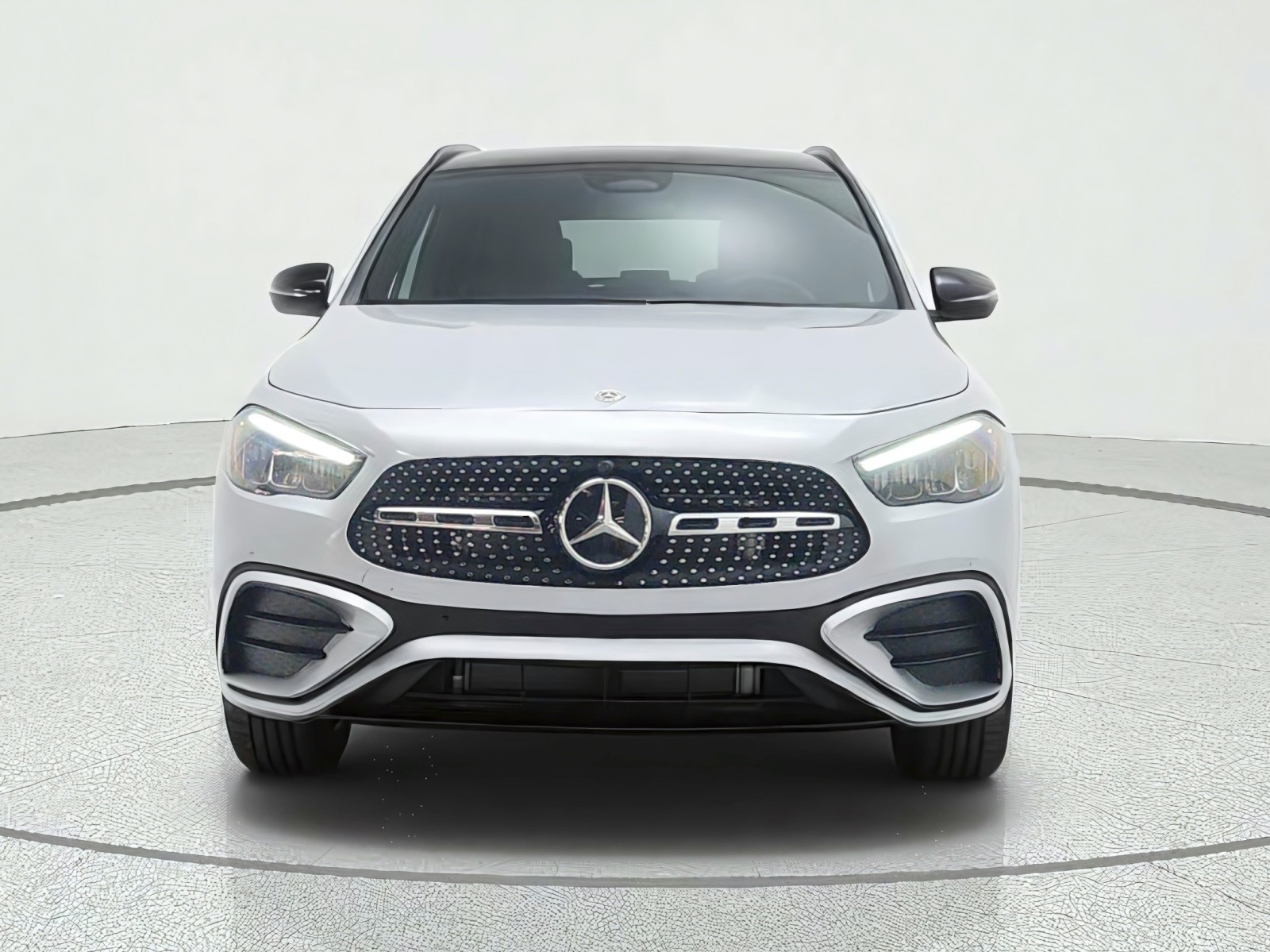 New 2026 Cirrus Silver Metallic Mercedes-Benz GLA 250 SUV image 2