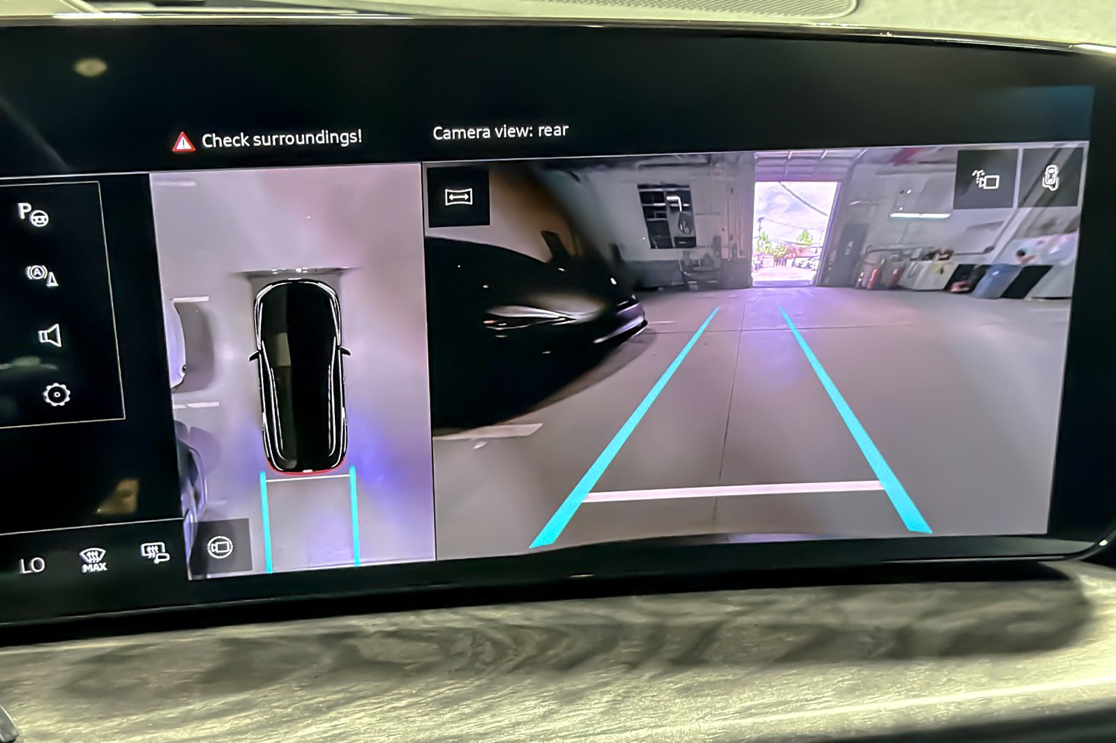 Used 2025 Mythos Black Metallic Audi Premium 2.0 TFSI quattro image 19