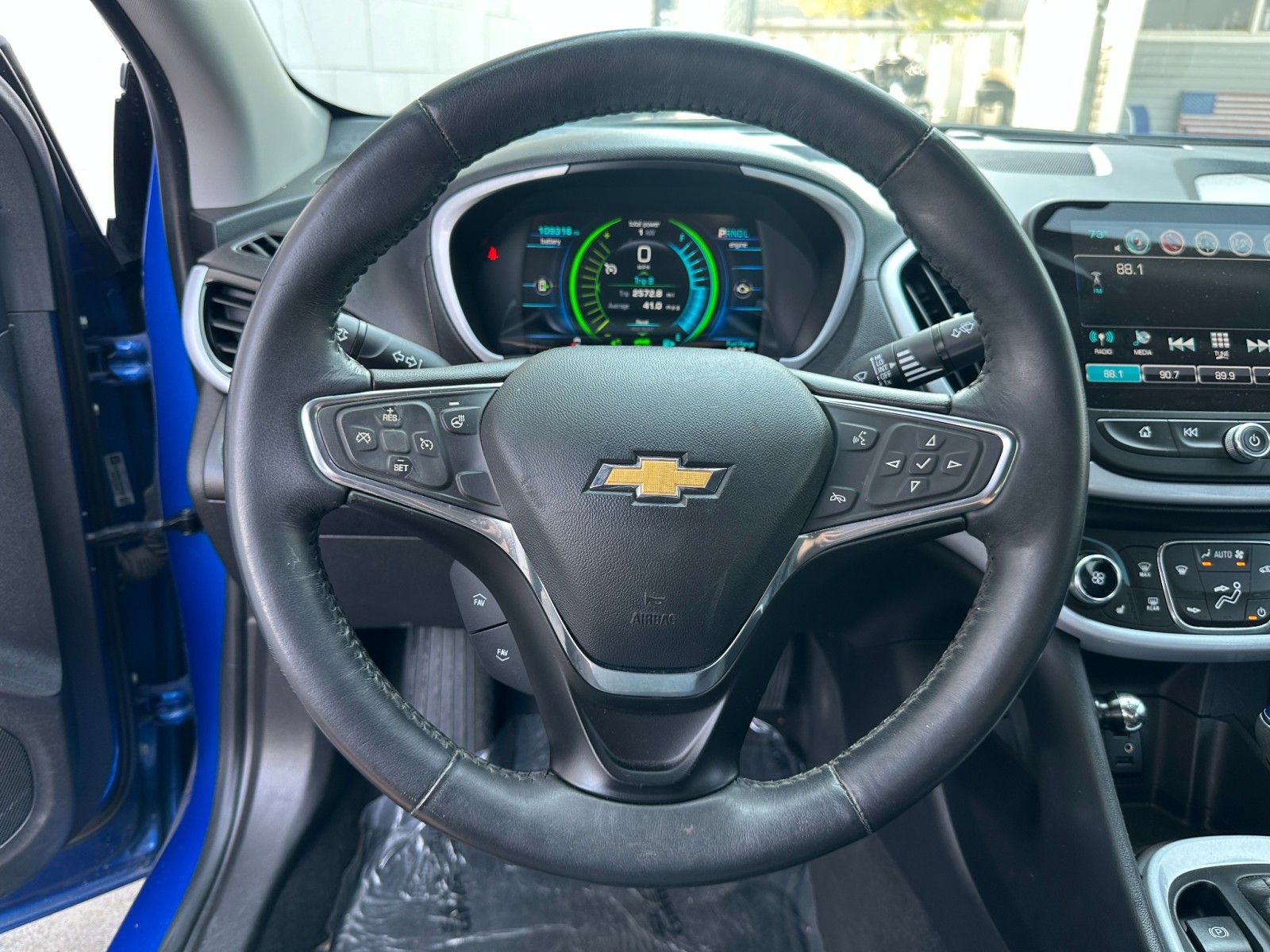 2017 Chevrolet Volt LT 14