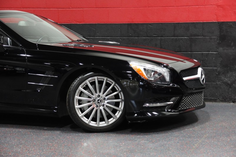 2013 Mercedes-Benz SL550 2dr Convertible in , 