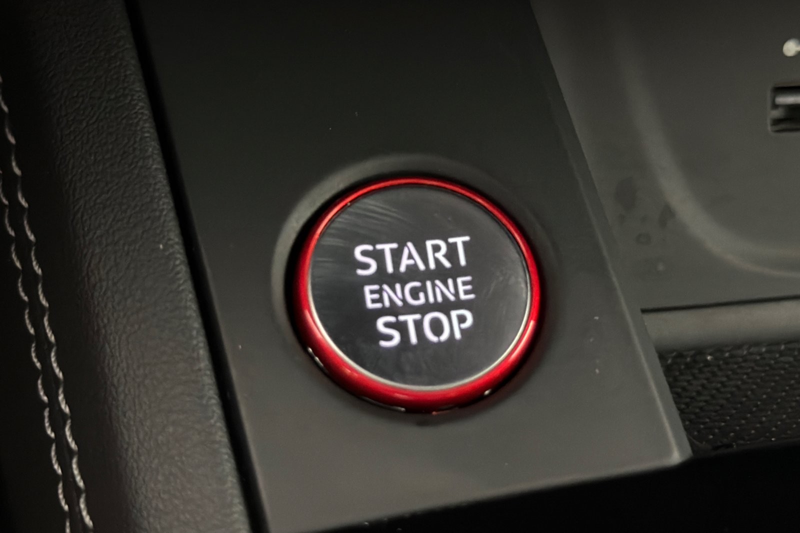 Used 2023 Daytona Gray Pearl Effect Audi Premium Plus 3.0 TFSI quattro image 21