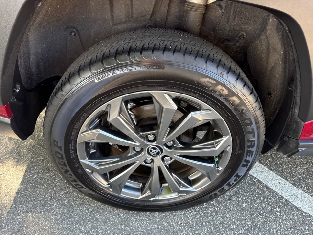 ToyotaRAV49