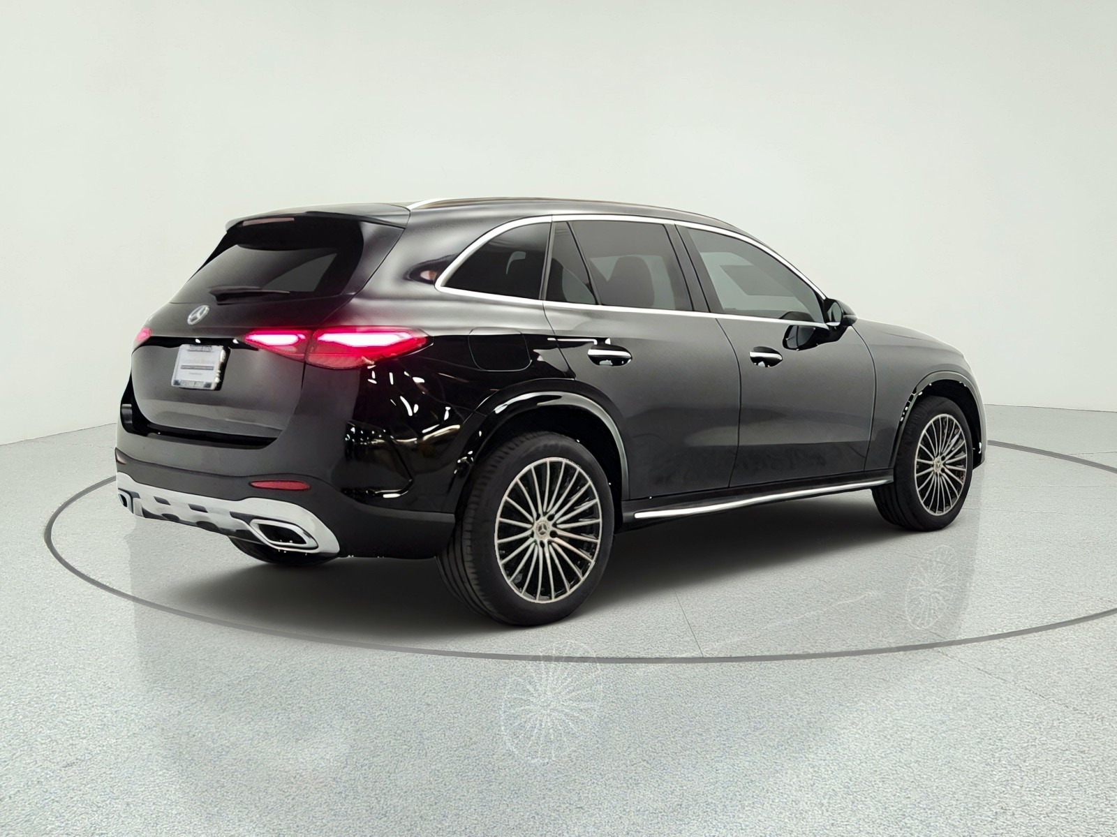 New 2026 Black Mercedes-Benz GLC 300 SUV image 5