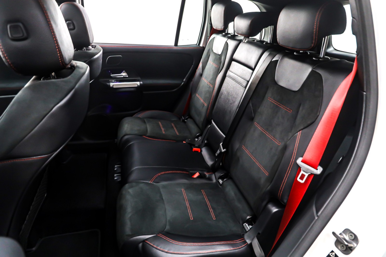 New 2026 Polar White Mercedes-Benz AMG® GLB 35 image 8