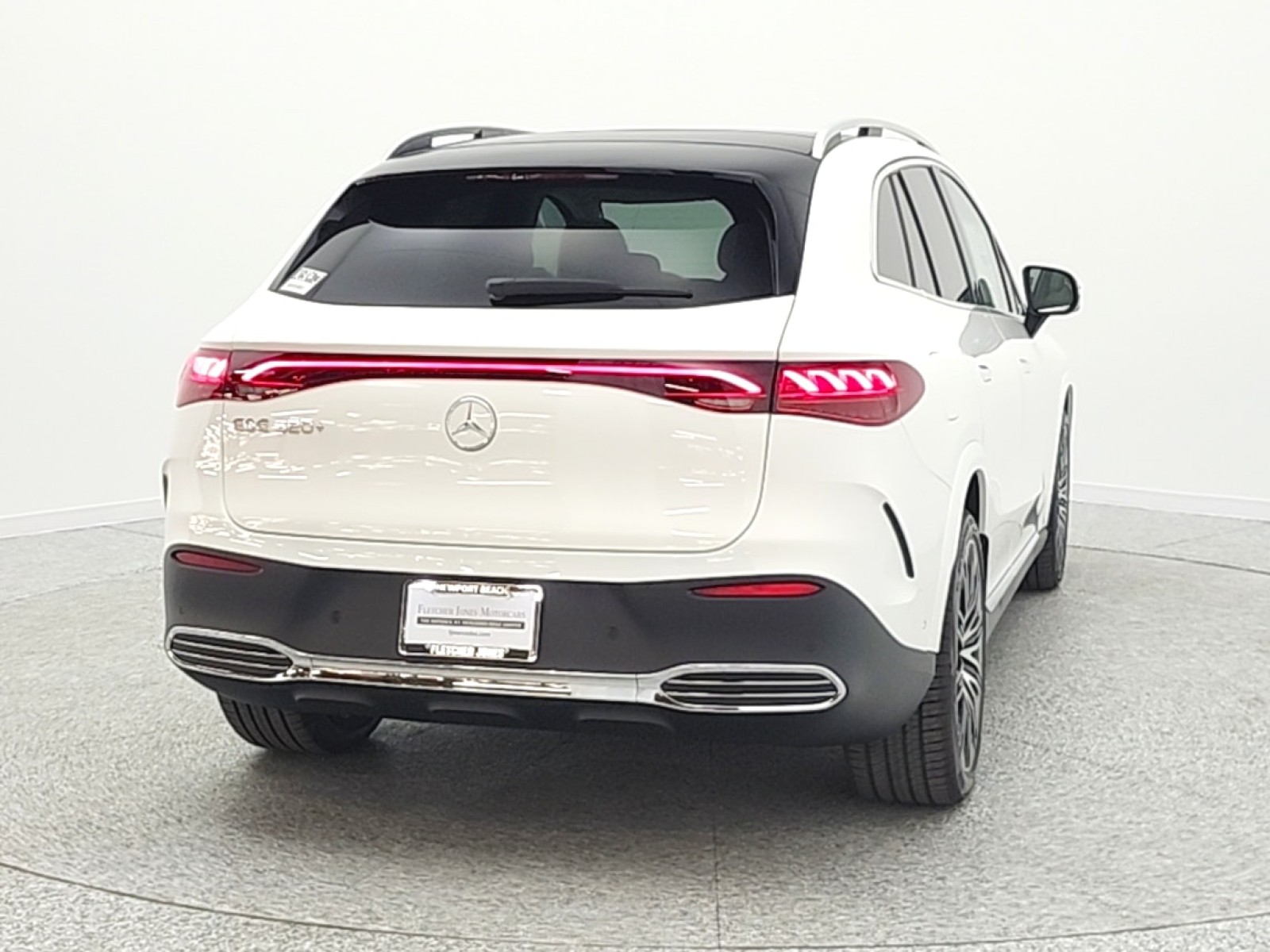 New 2026 Polar White Mercedes-Benz EQE 320+ image 6