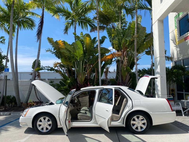 2006 Cadillac DTS LOW MILES 58,287 in , 