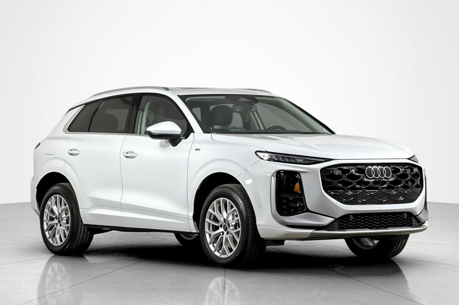 New 2026 Arkona White Audi S line quattro image 2