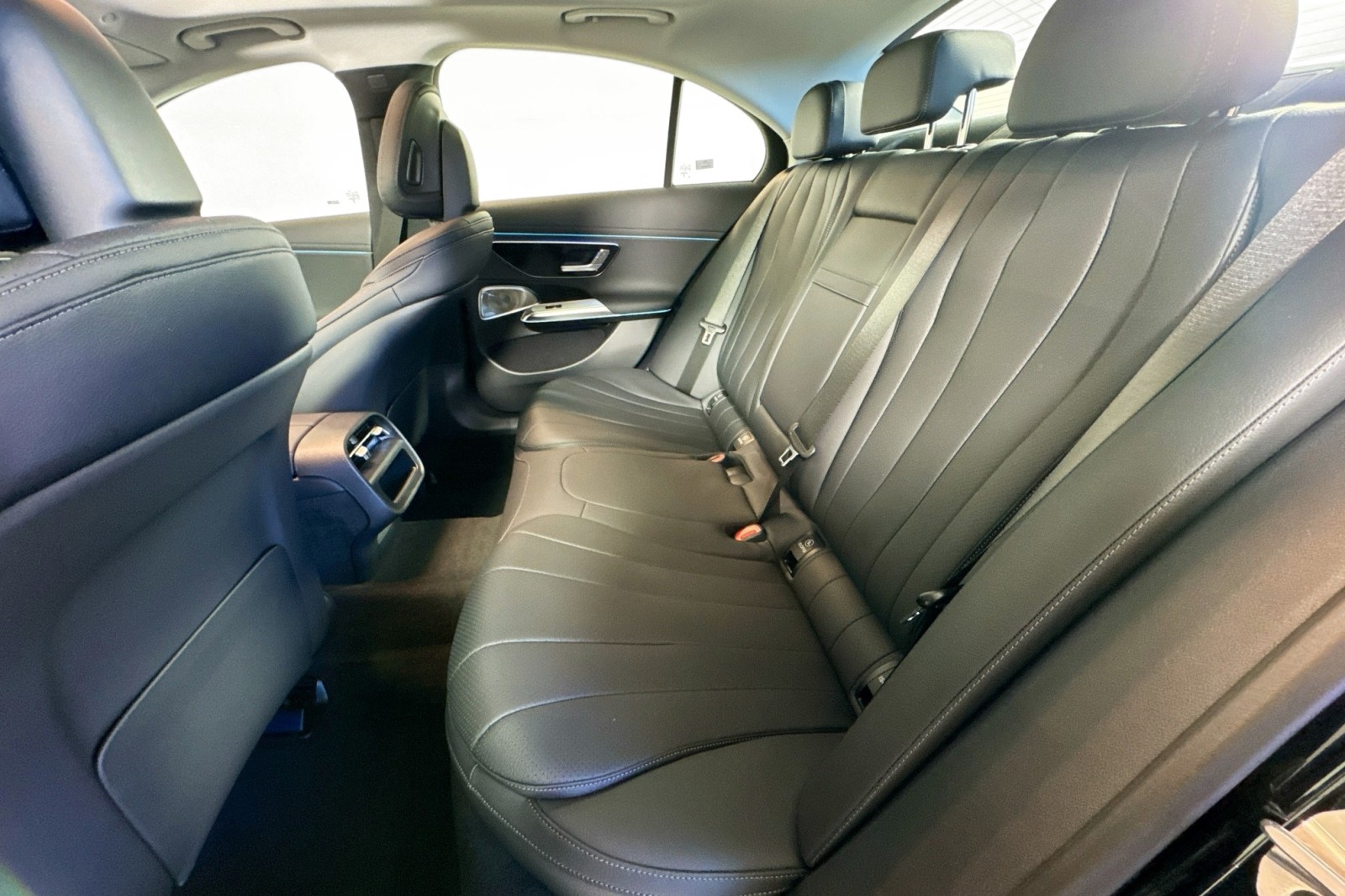 New 2026 Black Mercedes-Benz E 350 RWD Sedan image 22