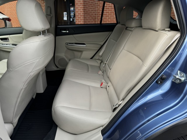 2015 Subaru XV Crosstrek Limited with NAV and Sunroof 25
