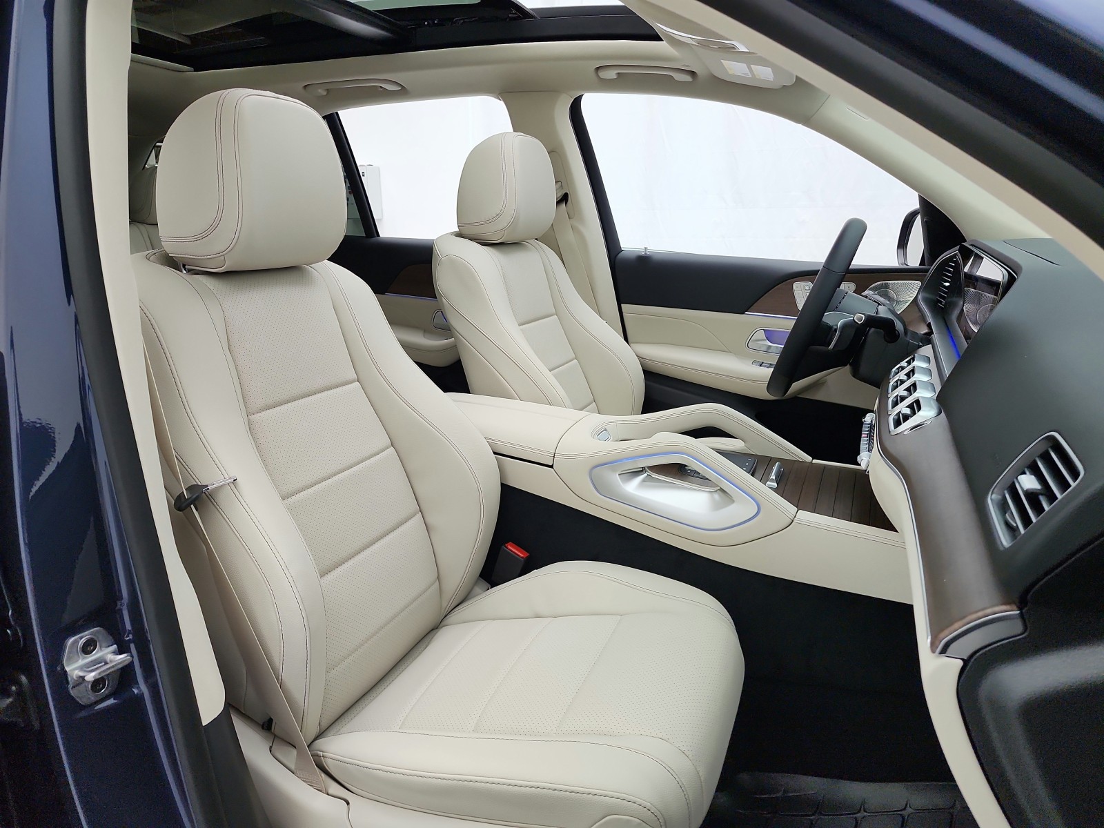 New 2026 Twilight Blue Metallic Mercedes-Benz GLE 450e image 16