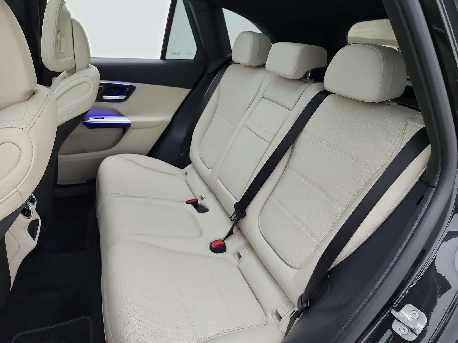 New 2027 Graphite Grey Metallic Mercedes-Benz GLC 300 4MATIC® SUV image 11