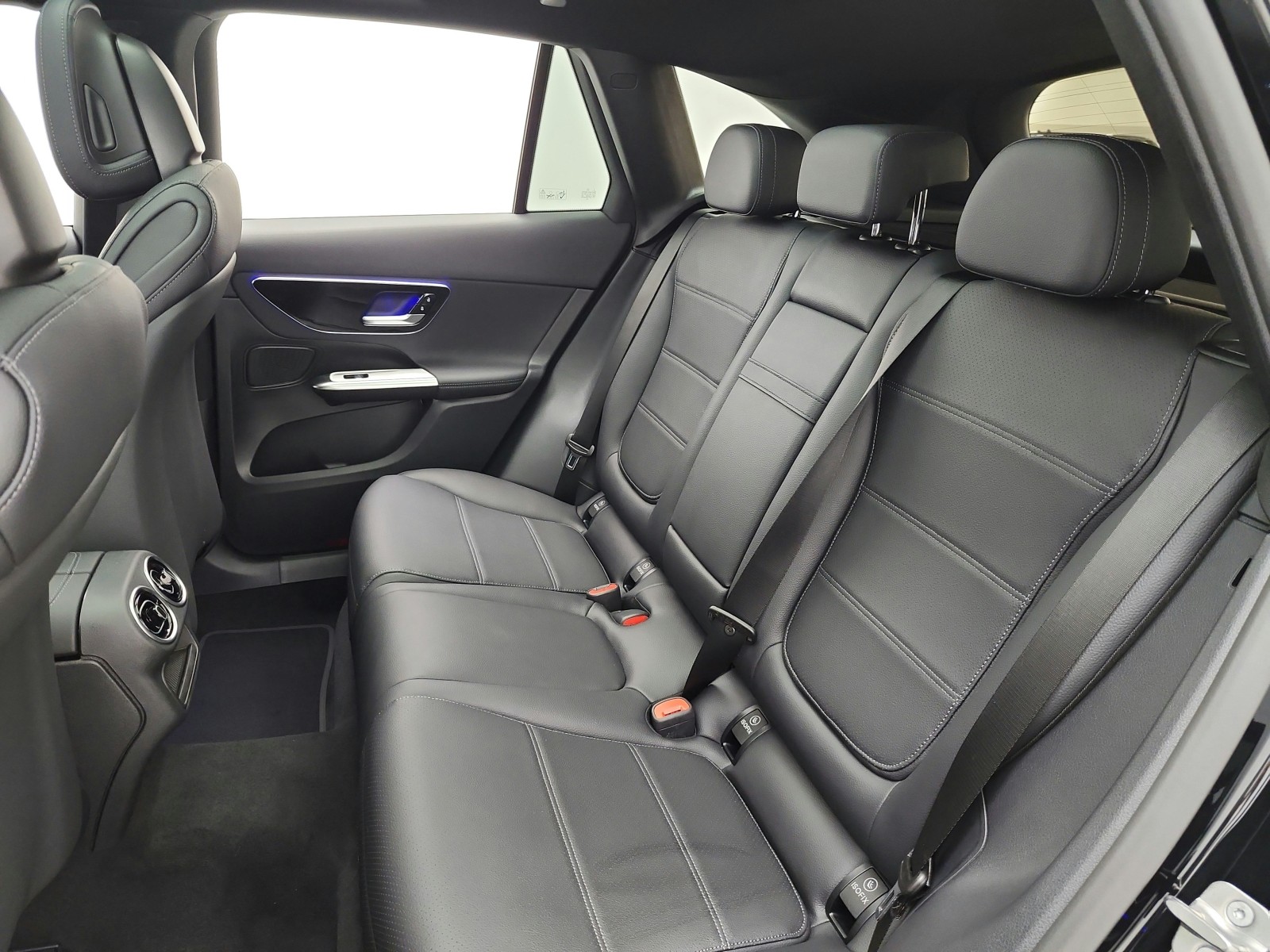 New 2027 Black Mercedes-Benz GLC 300 SUV image 11