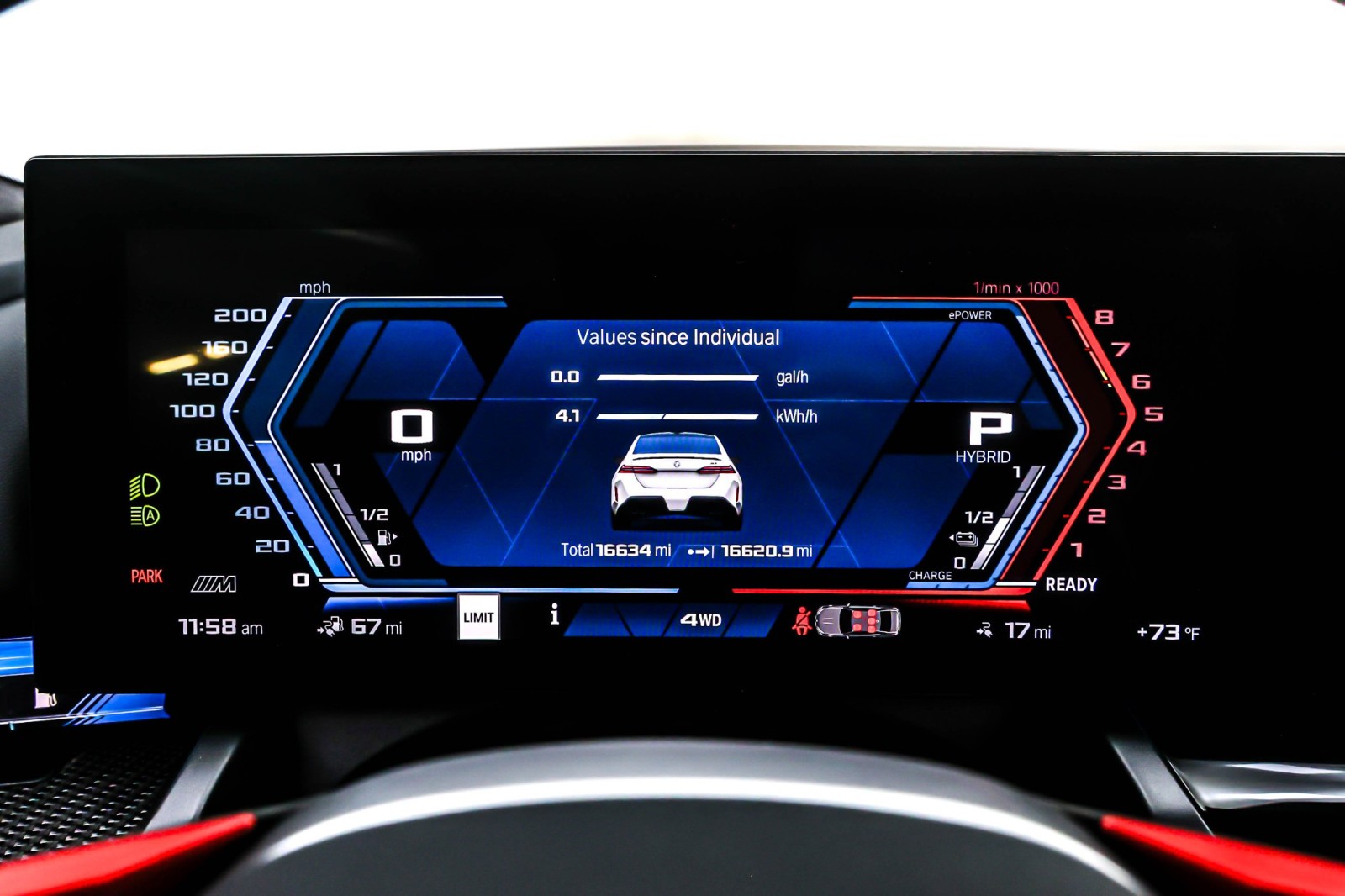 Used 2025 Alpine White BMW Sedan image 19