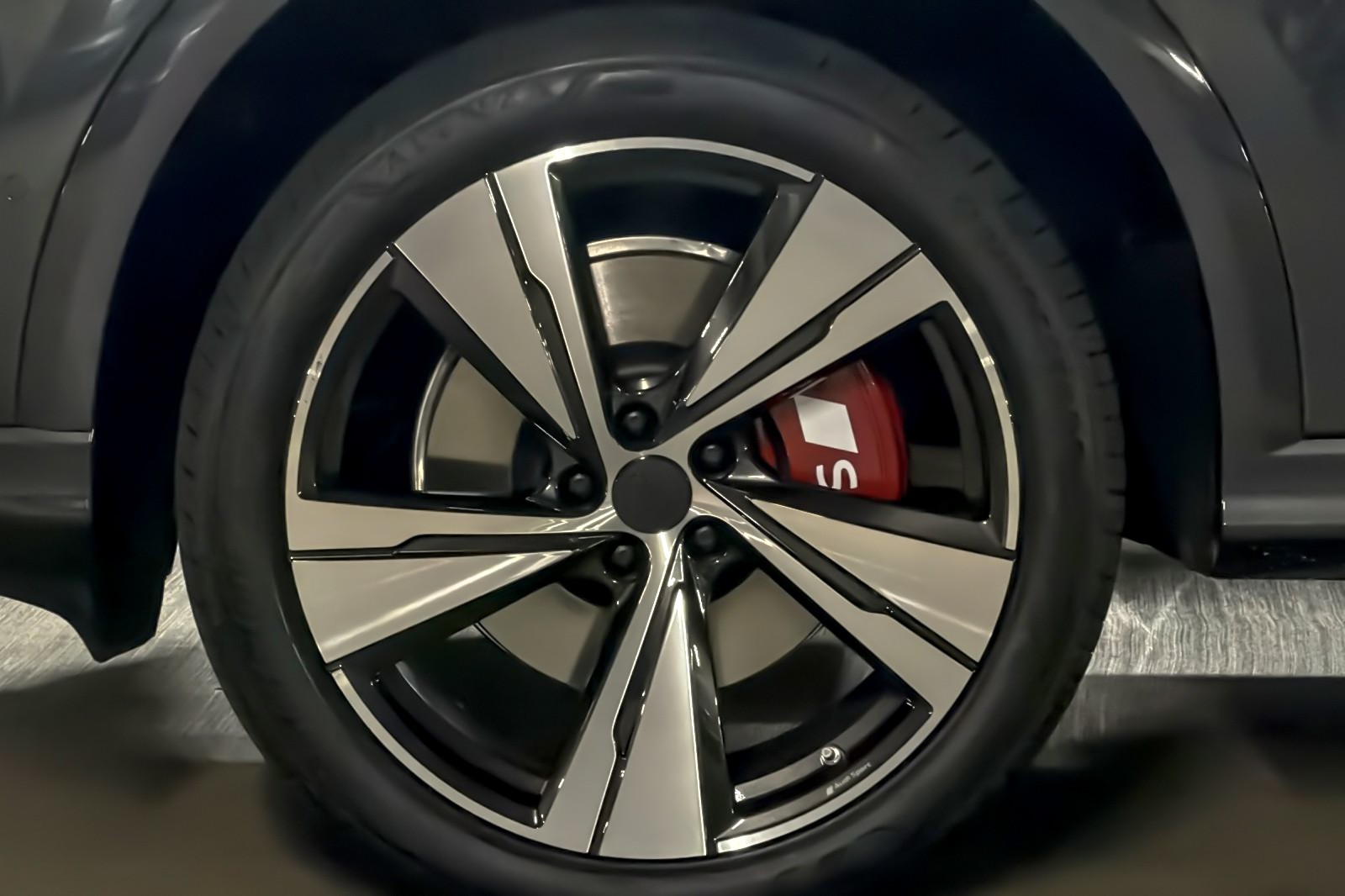 New 2026 Tambora Gray Metallic Audi Premium Plus 3.0 TFSI quattro image 23