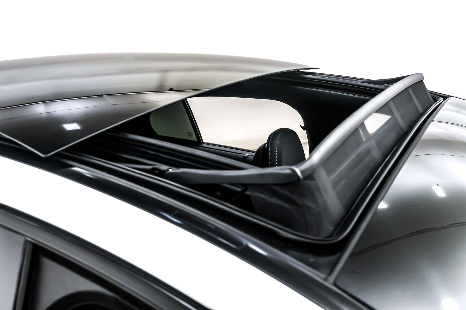 Certified Used 2026 MANUFAKTUR Moonlight White Magno Mercedes-Benz AMG® E 53 E 4MATIC+ Sedan image 24