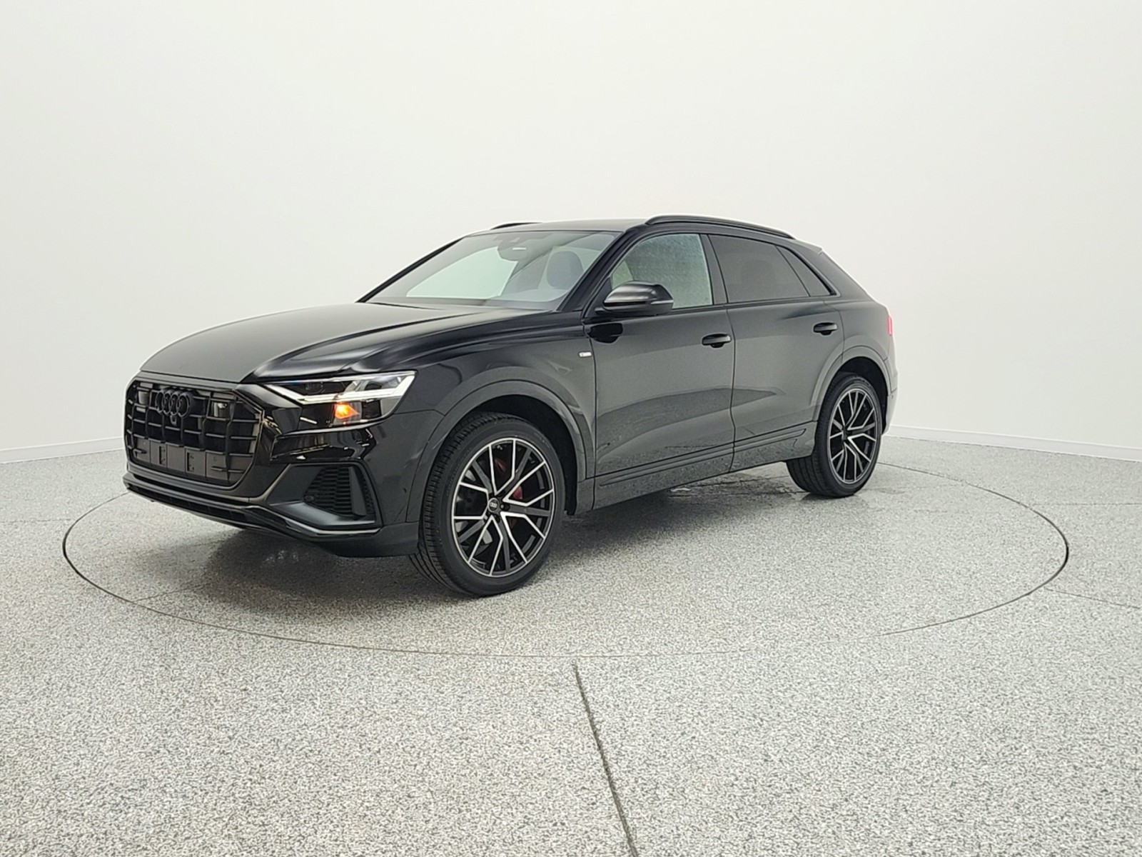 2022 Audi Q8 Premium Plus 55 TFSI quattro