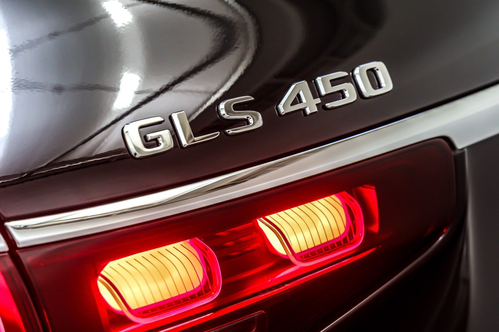 New 2026 Obsidian Black Metallic Mercedes-Benz GLS 450 image 9