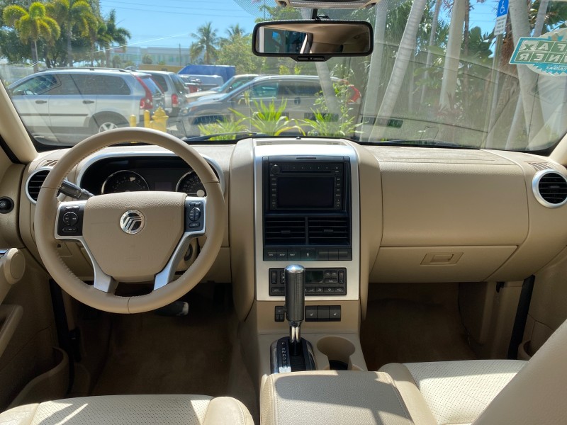 2007 Mercury Mountaineer SUV Premier 1 OWNER in ,