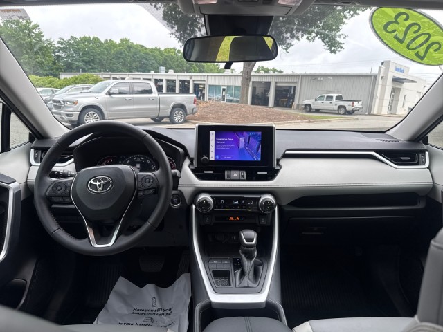ToyotaRAV438