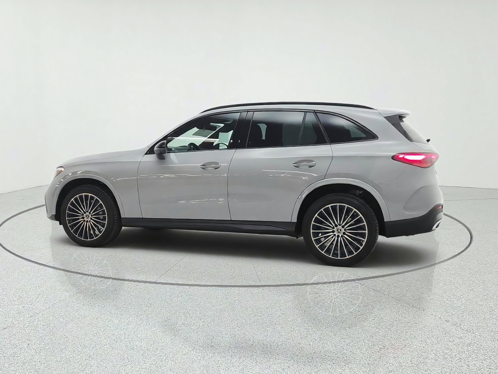 New 2027 MANUFAKTUR Alpine Grey Mercedes-Benz GLC 300 SUV image 6