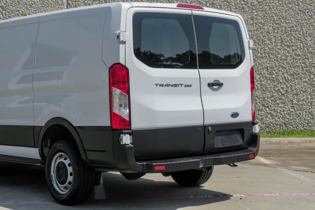 2019 Ford Transit Van  16