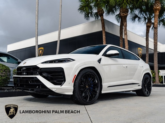 2025 Lamborghini Urus SE's photo
