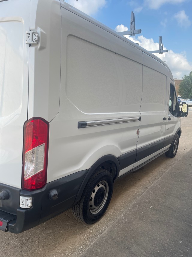 2017 Ford Transit Van  7