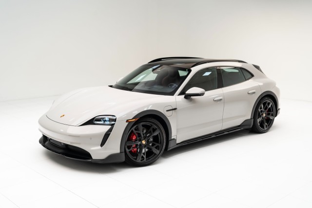 2024  Taycan 4S Cross Turismo in , 