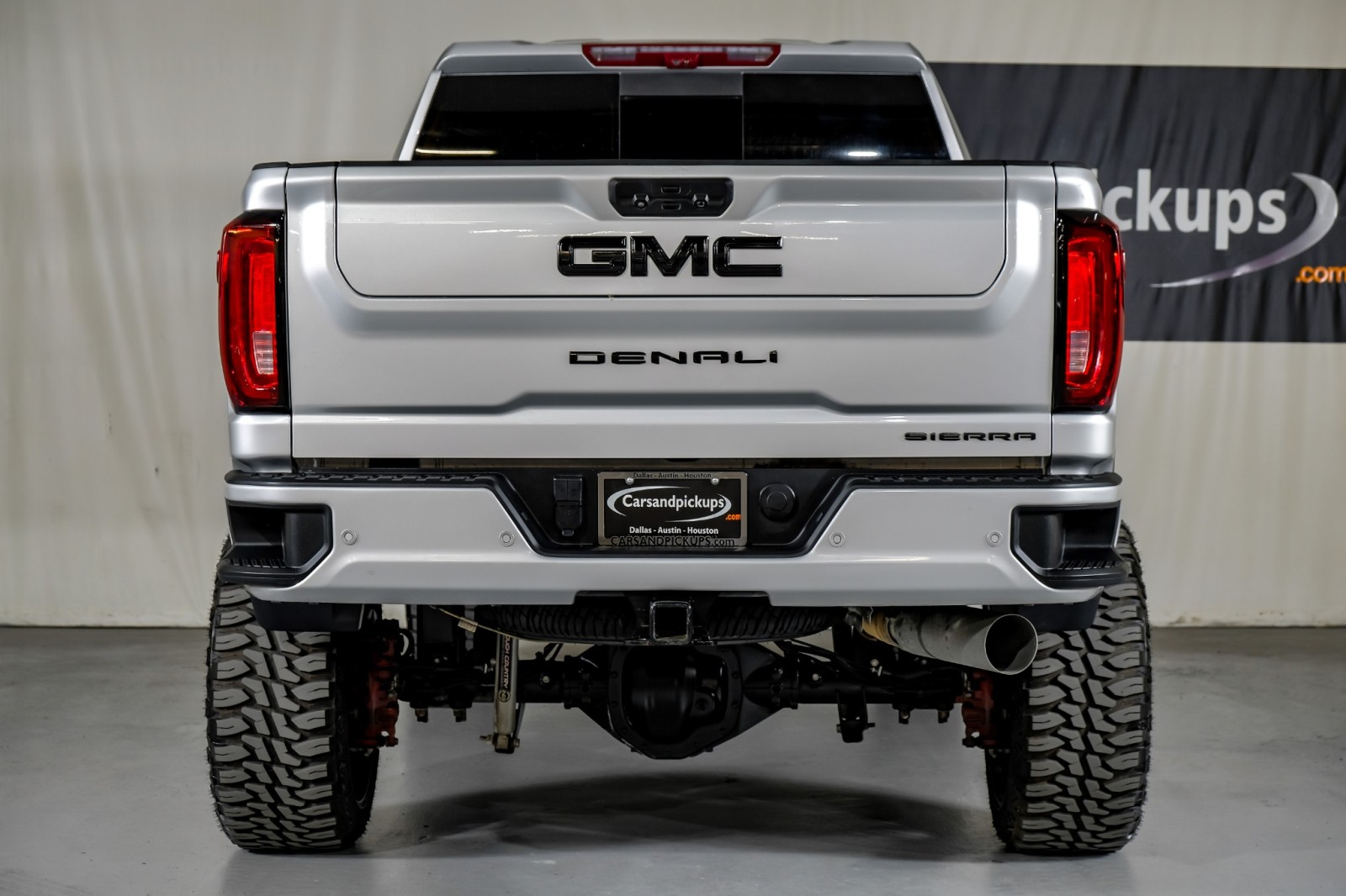 2023 GMC Sierra 2500HD Denali 7